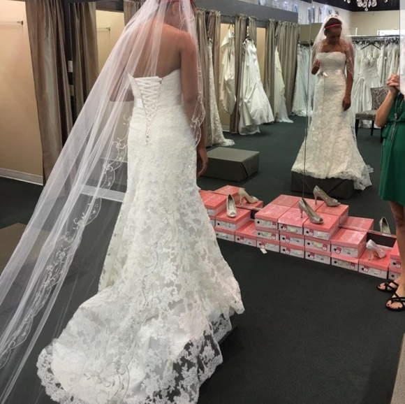 Maggie Sottero Lace Wedding Dress - Picture 4 of 10